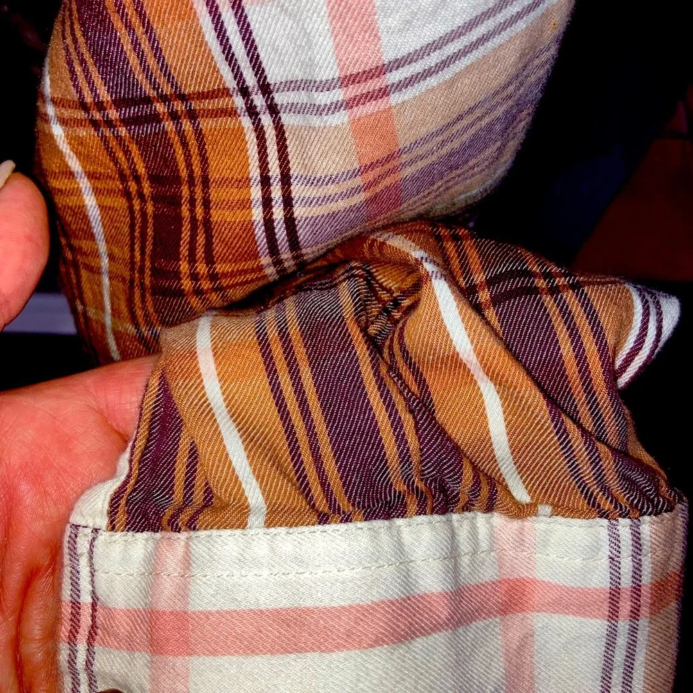 PLAID BUTTON UP - Picture 5 of 5